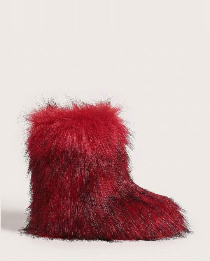 Évaine Solier | Chunky Shaggy Ankle Boots