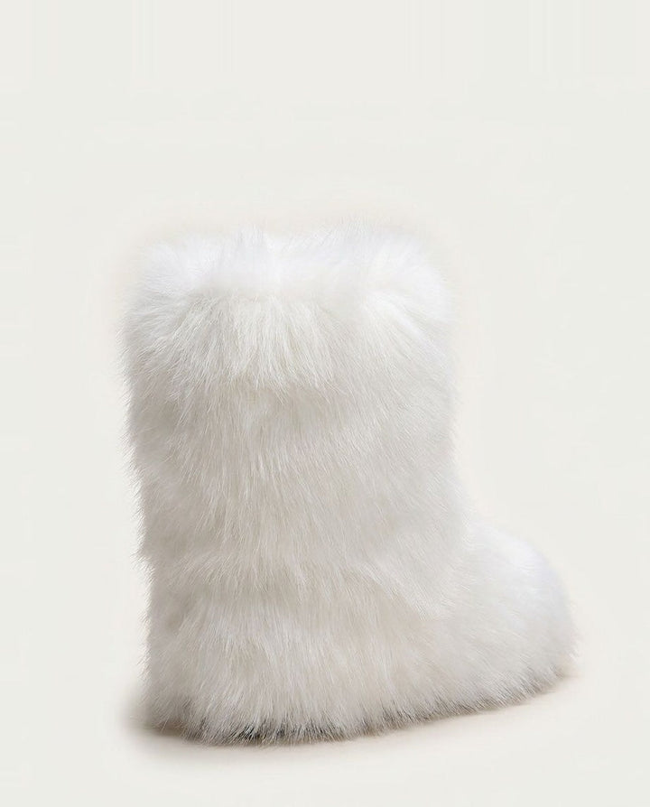 Évaine Solier | Chunky Shaggy Ankle Boots