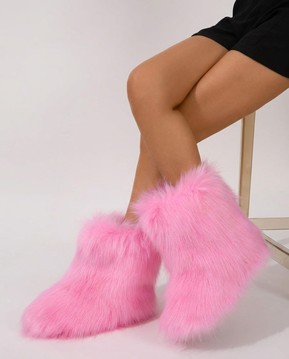 Évaine Solier | Chunky Shaggy Ankle Boots
