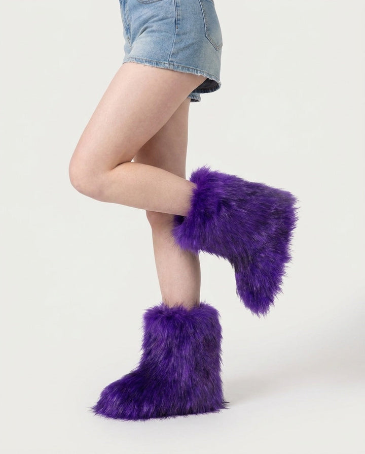 Évaine Solier | Chunky Shaggy Ankle Boots