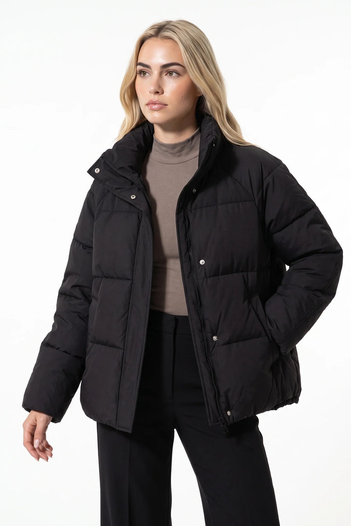 Rosalie Clairfont | Women’s Winter Warm Black Puffer Jacket with Relaxed Fit