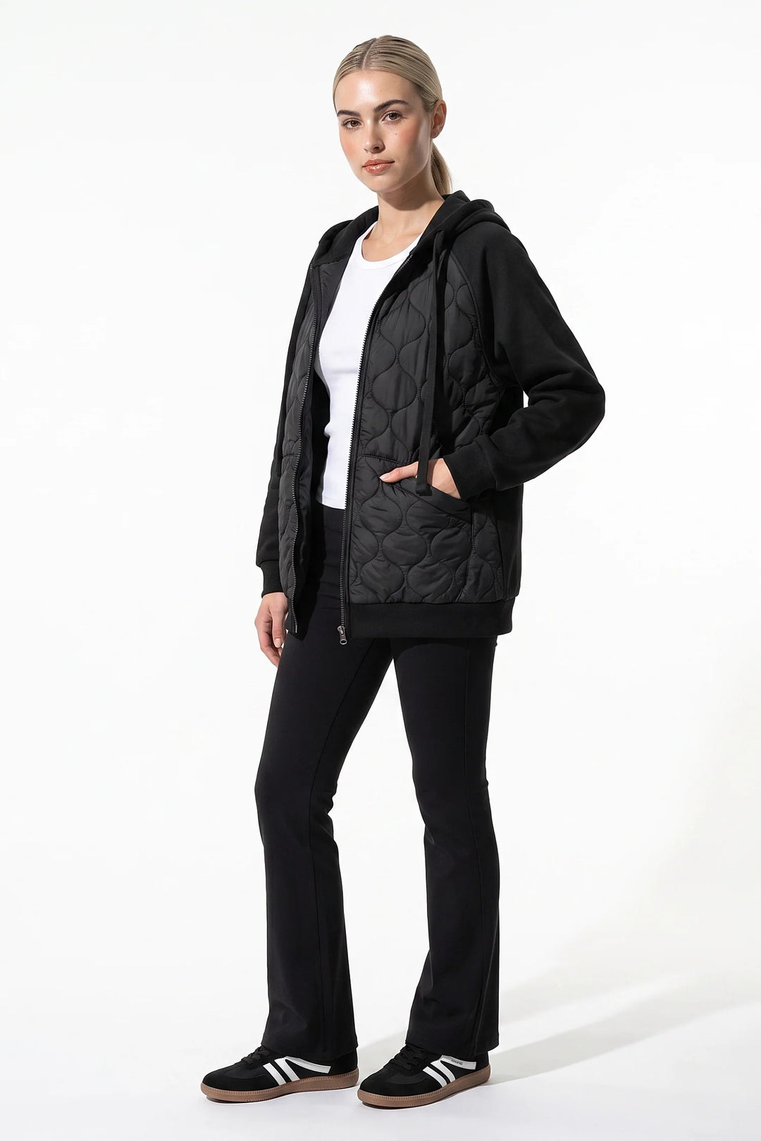 Cléa Darcourt | Women’s Hooded Diamond Quilted Winter Jacket with Knit Sleeves