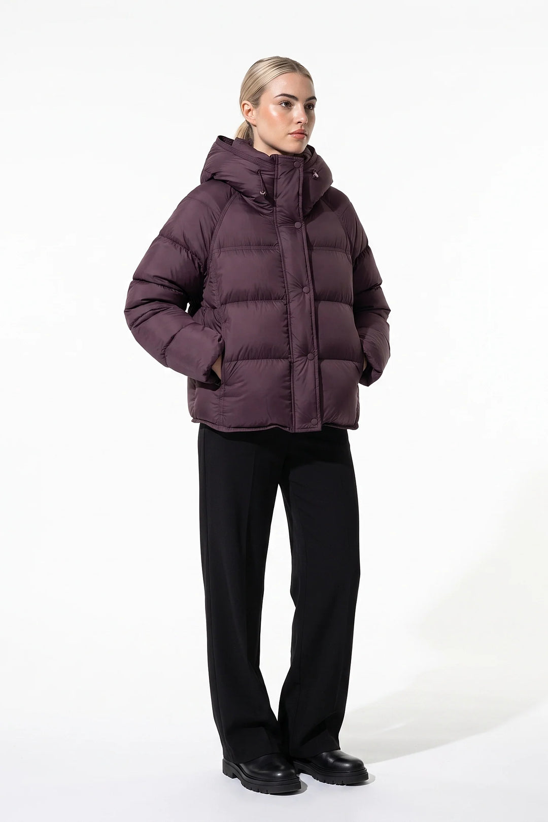 Naïs Beauchamp | Women’s Winter Warm Hooded Puffer Jacket with Relaxed Cropped Fit