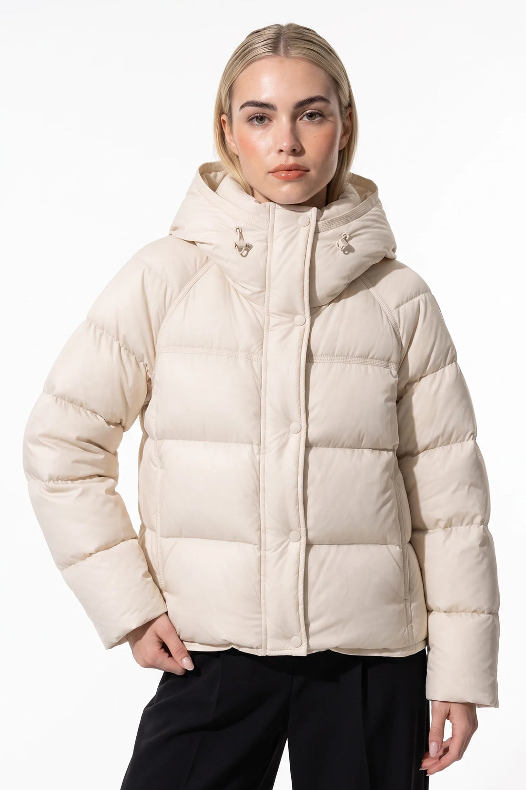 Naïs Beauchamp | Women’s Winter Warm Hooded Puffer Jacket with Relaxed Cropped Fit